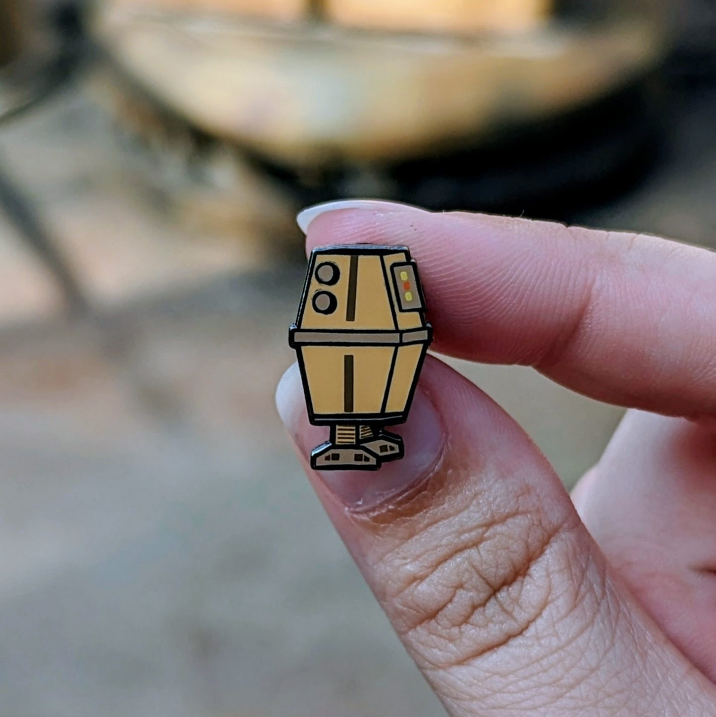 Mini Gonky Robot Pin