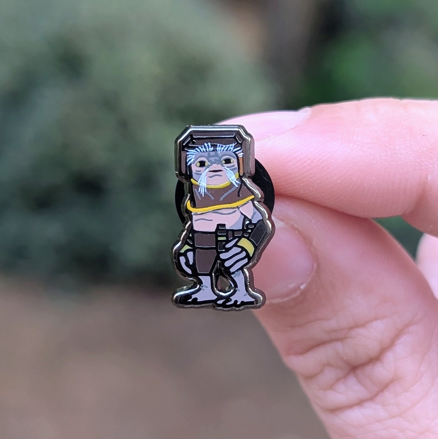Mini Frik Pin
